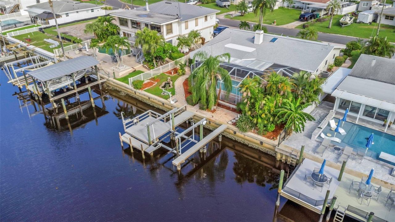 220 Driftwood Drive S, Palm Harbor, FL 34683 Photo