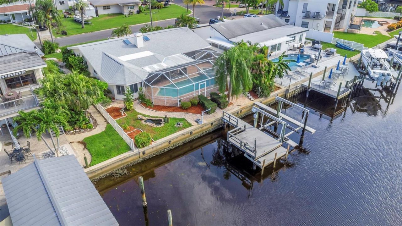 220 Driftwood Drive S, Palm Harbor, FL 34683 Photo