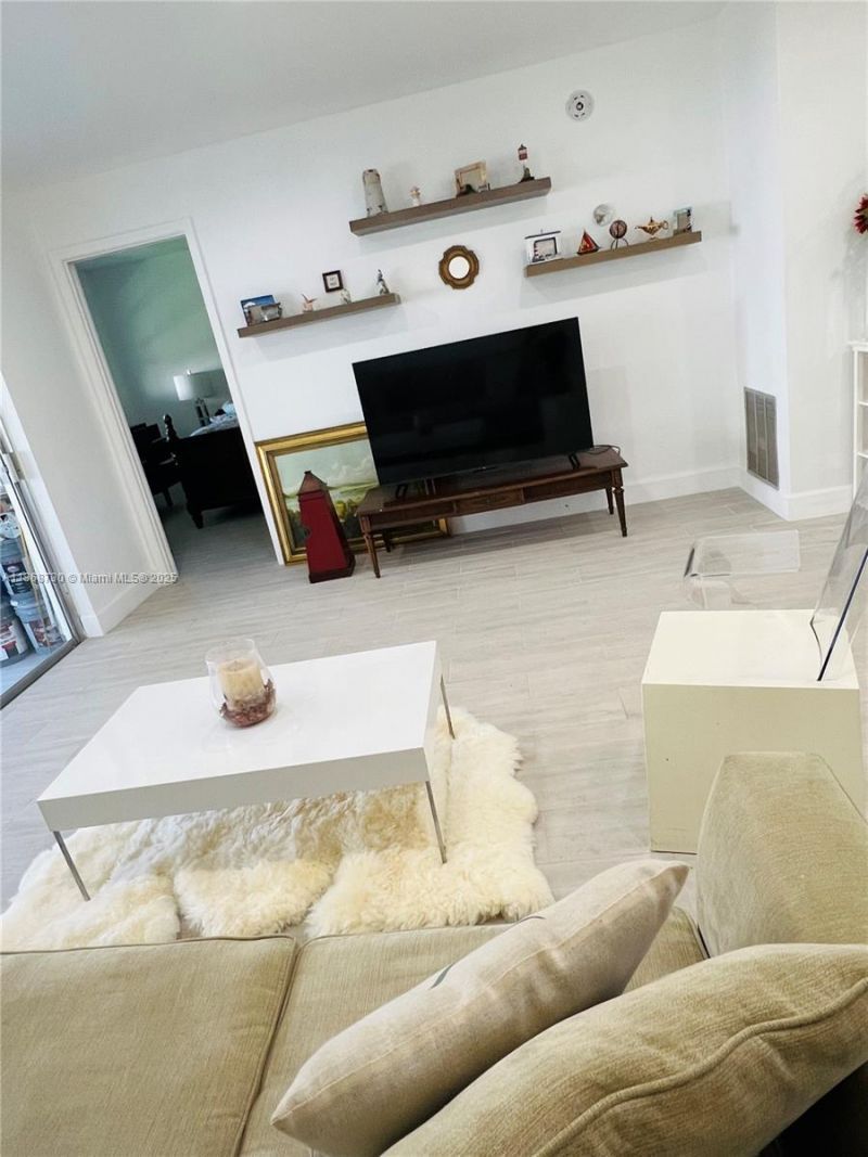 2200 NE 36th St, Unit 3, Lighthouse Point, FL 33064 Photo