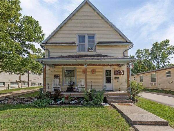 301 W 13th Avenue, Emporia, KS 66801