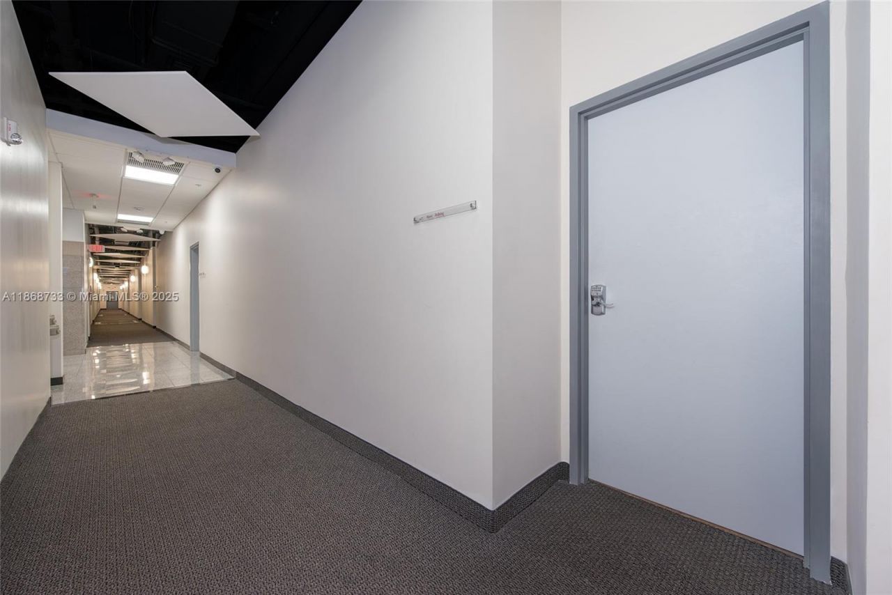 7791 NW 46th St, Unit 427 & 428, Doral, FL 33166 Photo