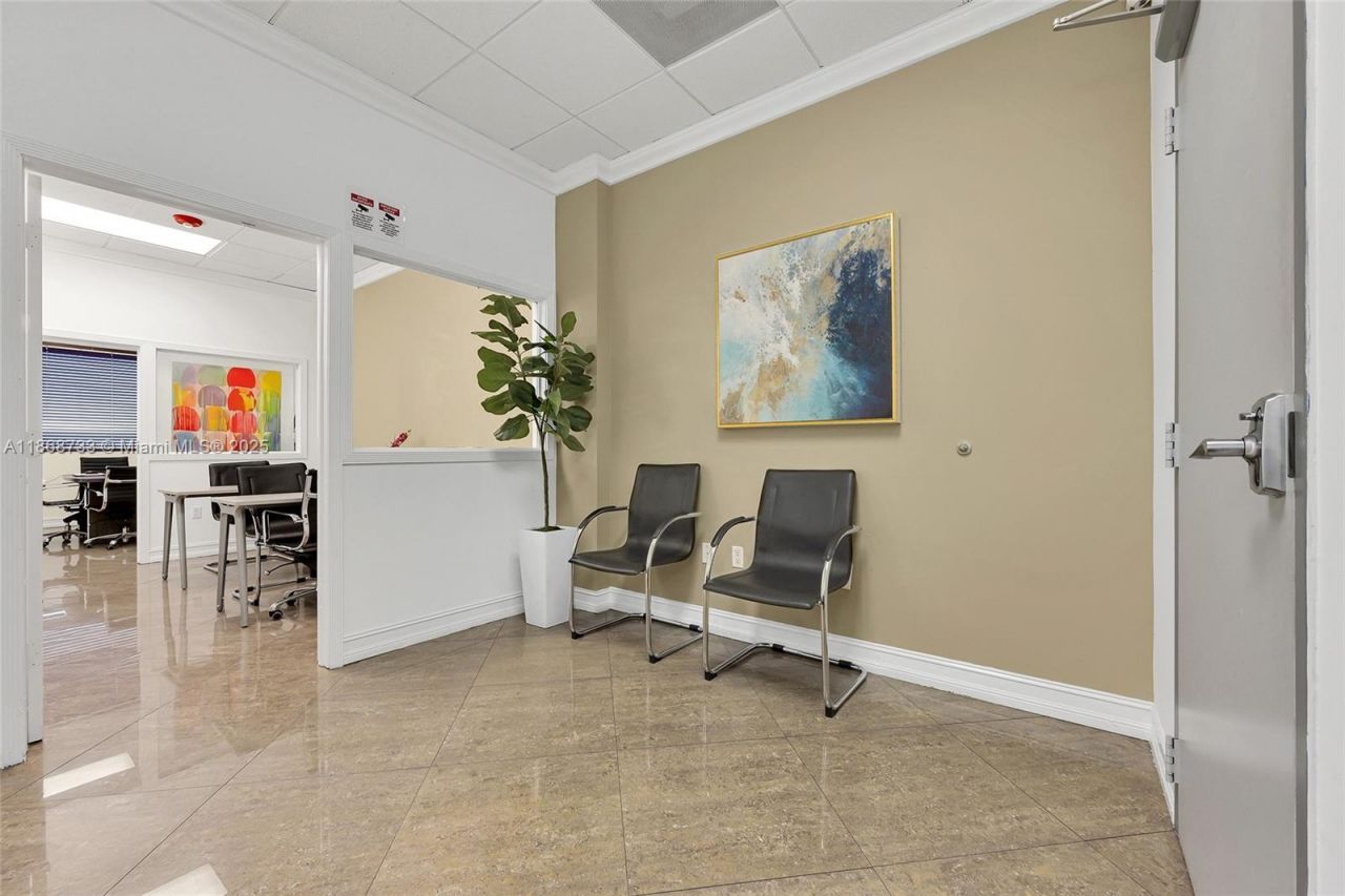 7791 NW 46th St, Unit 427 & 428, Doral, FL 33166 Photo