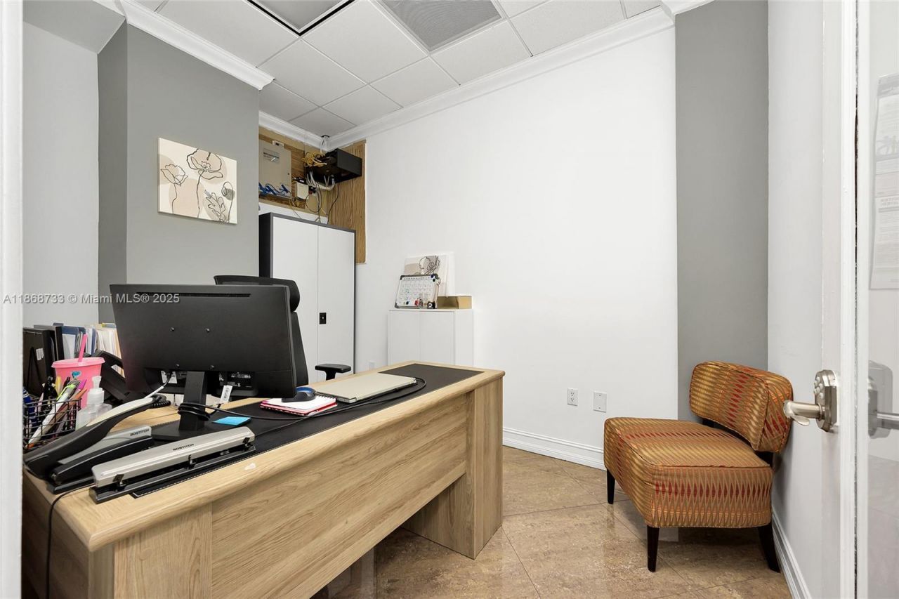 7791 NW 46th St, Unit 427 & 428, Doral, FL 33166 Photo