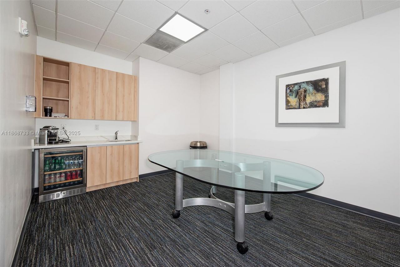 7791 NW 46th St, Unit 427 & 428, Doral, FL 33166 Photo