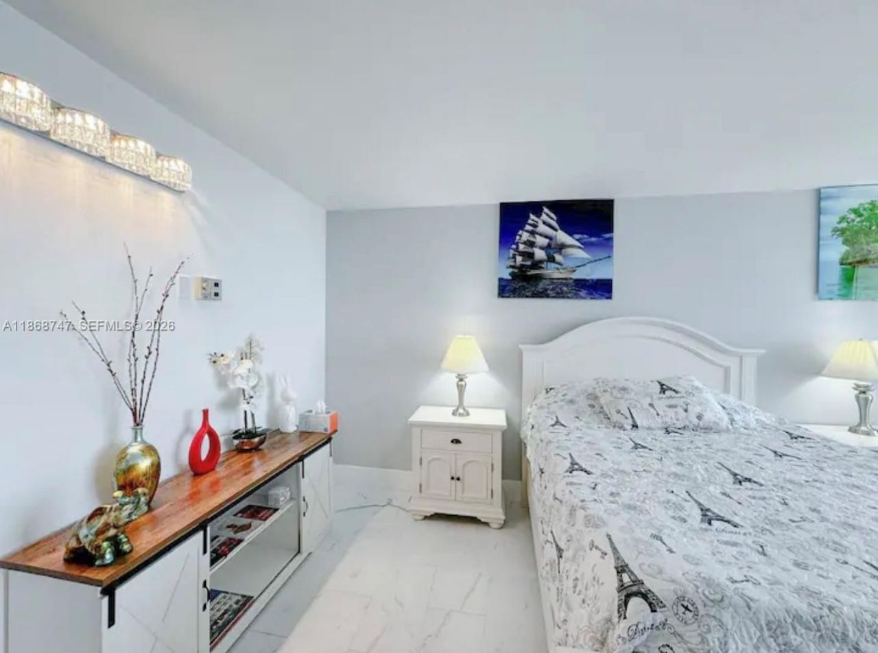 19201 Collins Ave, Unit 545, Sunny Isles Beach, FL 33160 Photo