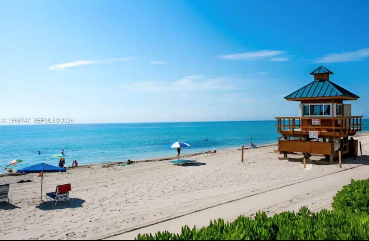 19201 Collins Ave, Unit 545, Sunny Isles Beach, FL 33160 Photo