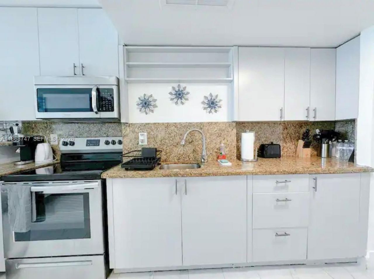 19201 Collins Ave, Unit 545, Sunny Isles Beach, FL 33160 Photo