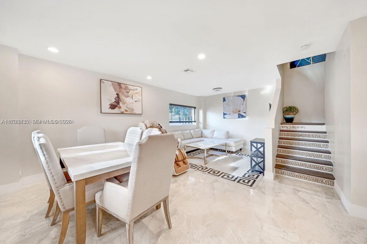 615 NW 10th Ter, Unit 1, Fort Lauderdale, FL 33311 Photo