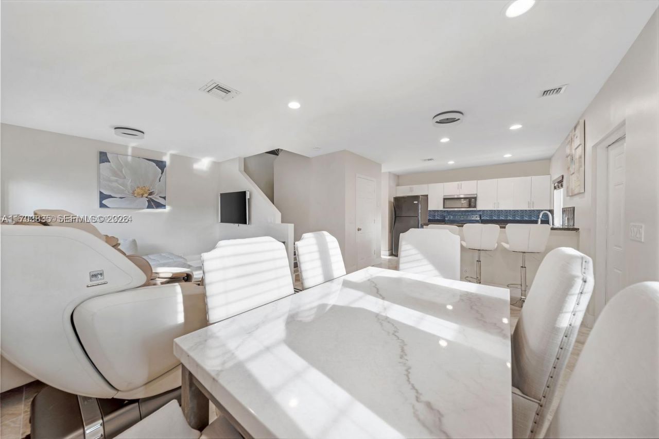 615 NW 10th Ter, Unit 1, Fort Lauderdale, FL 33311 Photo