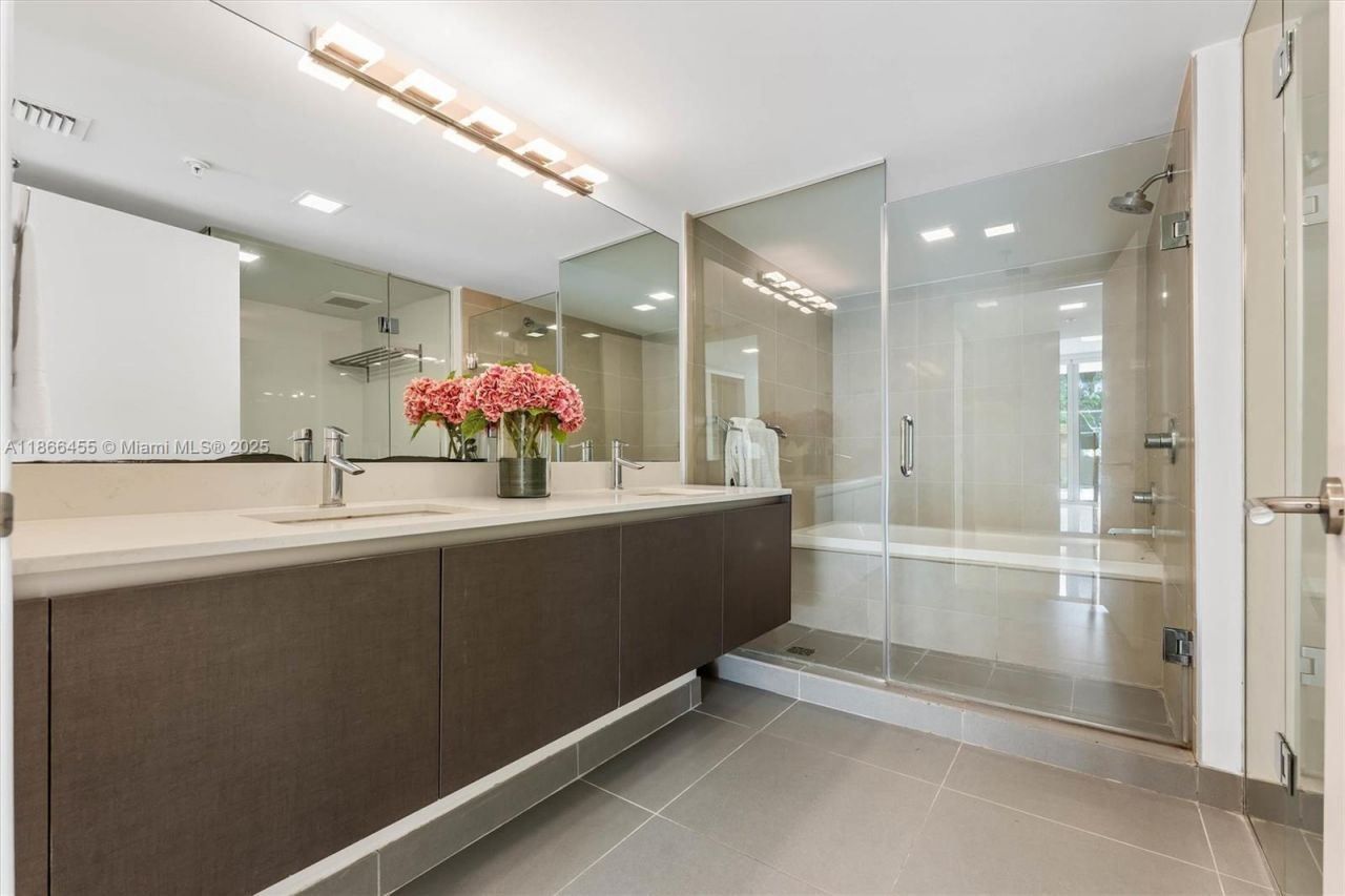 6620 Indian Creek Dr, Unit 112, Miami Beach, FL 33141 Photo