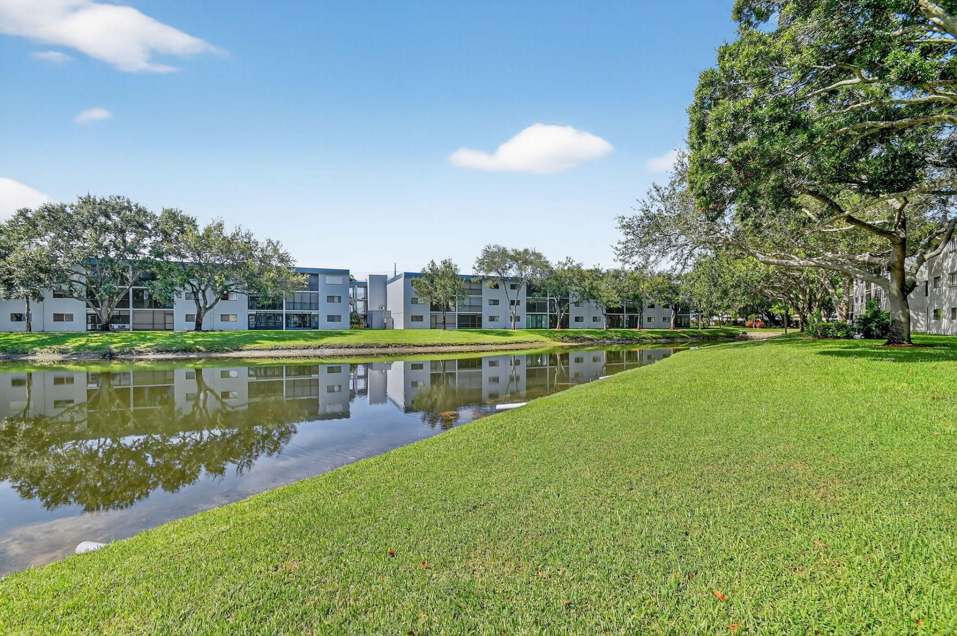 15244 Lakes Of Delray Boulevard, Unit 103, Delray Beach, FL 33484 Photo