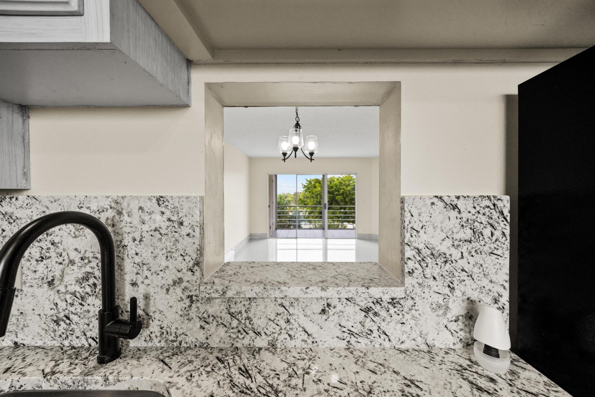 3590 Via Poinciana, Unit 510, Lake Worth, FL 33467 Photo