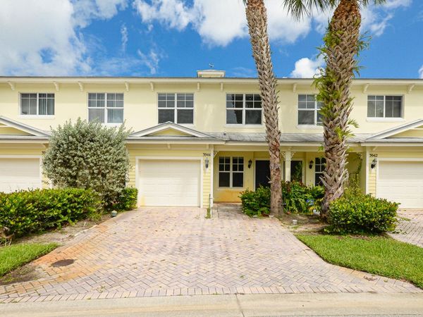 3944 Sabal Way, Fort Pierce, FL 34981