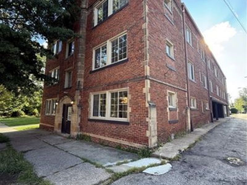 1369 W 112th Street, Cleveland, OH 44102 Photo 1