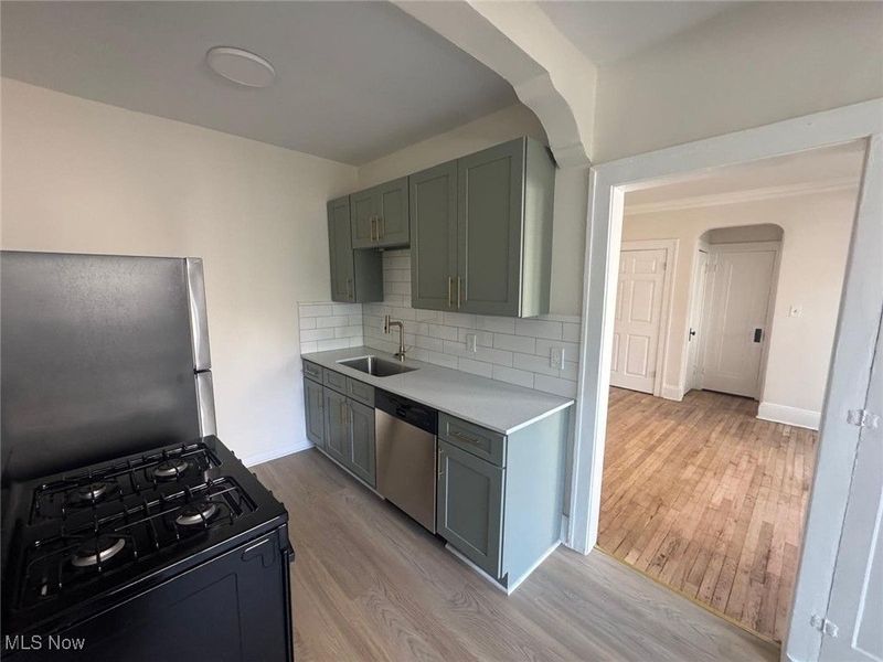 1369 W 112th Street, Cleveland, OH 44102 Photo 19