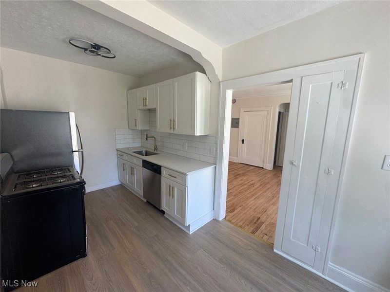 1369 W 112th Street, Cleveland, OH 44102 Photo 25