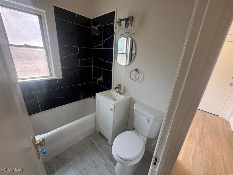 1369 W 112th Street, Cleveland, OH 44102 Photo 6