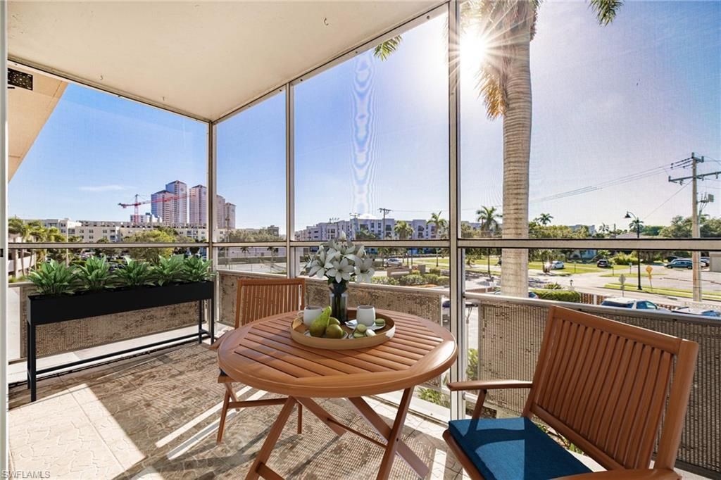 2350 W 1st St, Unit 205, Fort Myers, FL 33901 Photo