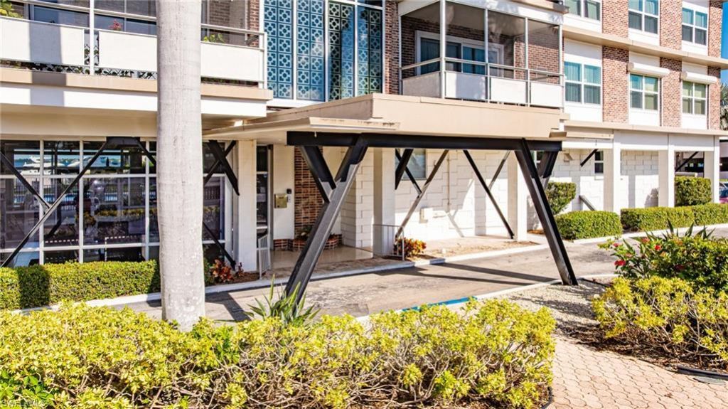 2350 W 1st St, Unit 205, Fort Myers, FL 33901 Photo