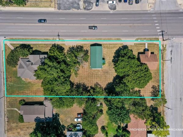 400 S Broad Street, Saint Jo, TX 76265