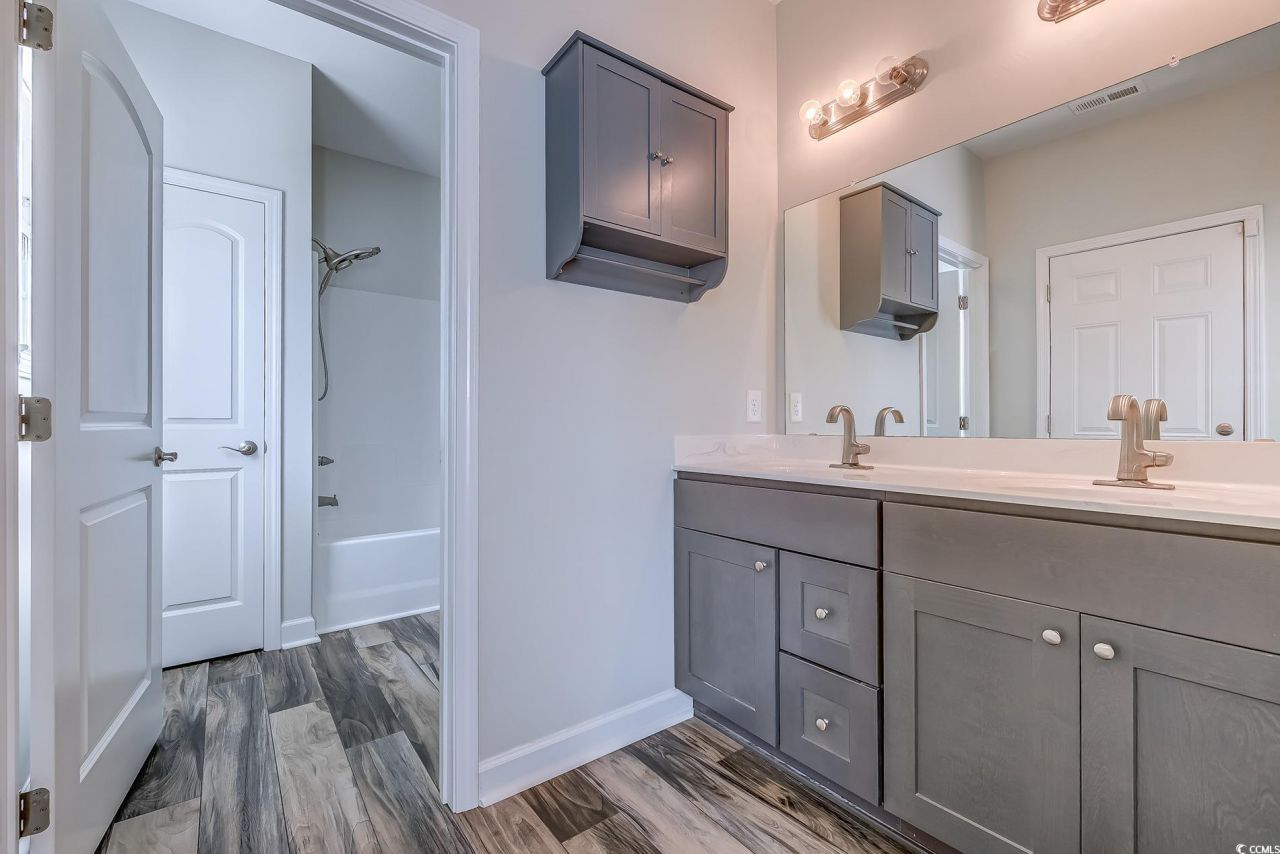 4352 Grande Harbour Blvd. Photo 6