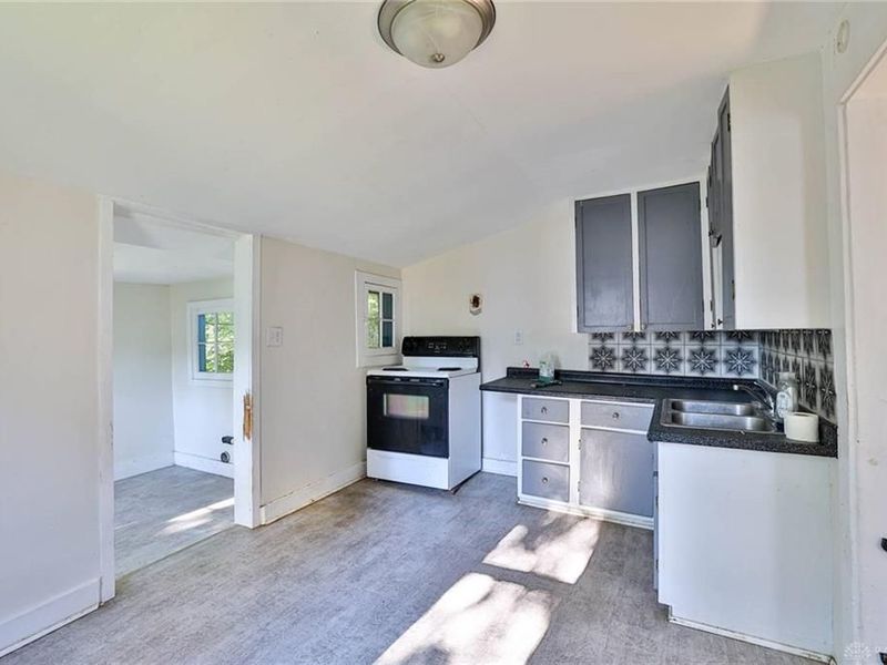 21 S Buckles Avenue, Jamestown, OH 45335 Photo 11