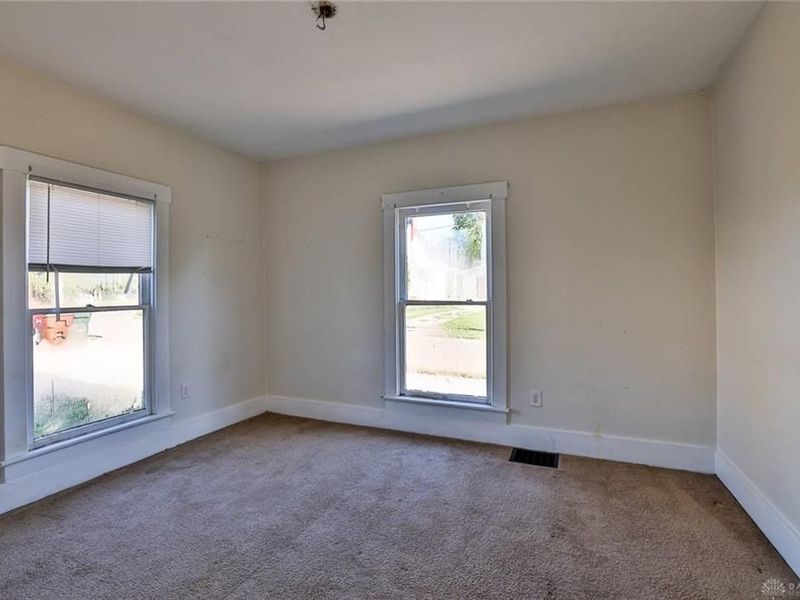 21 S Buckles Avenue, Jamestown, OH 45335 Photo 12