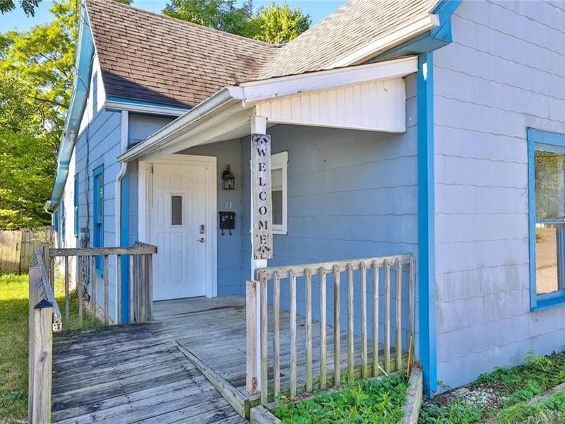 21 S Buckles Avenue, Jamestown, OH 45335 Photo 2