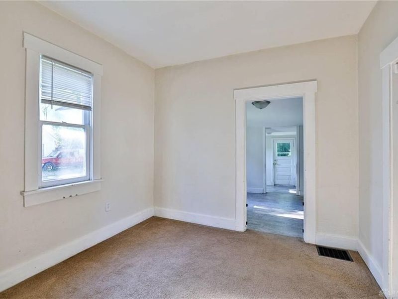 21 S Buckles Avenue, Jamestown, OH 45335 Photo 8