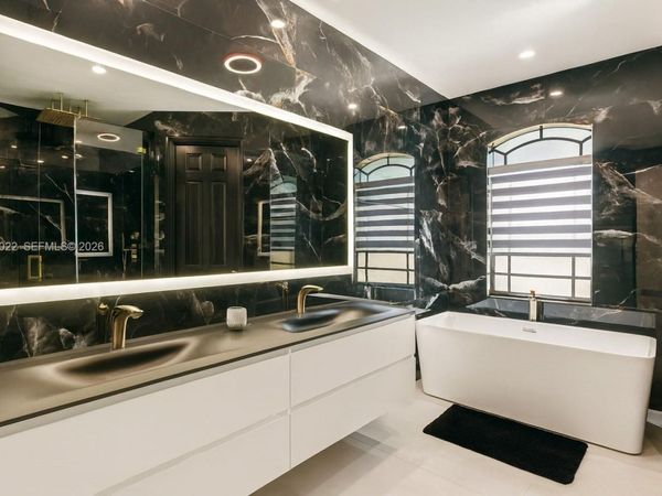 8770 SW 204th St, Cutler Bay, FL 33189