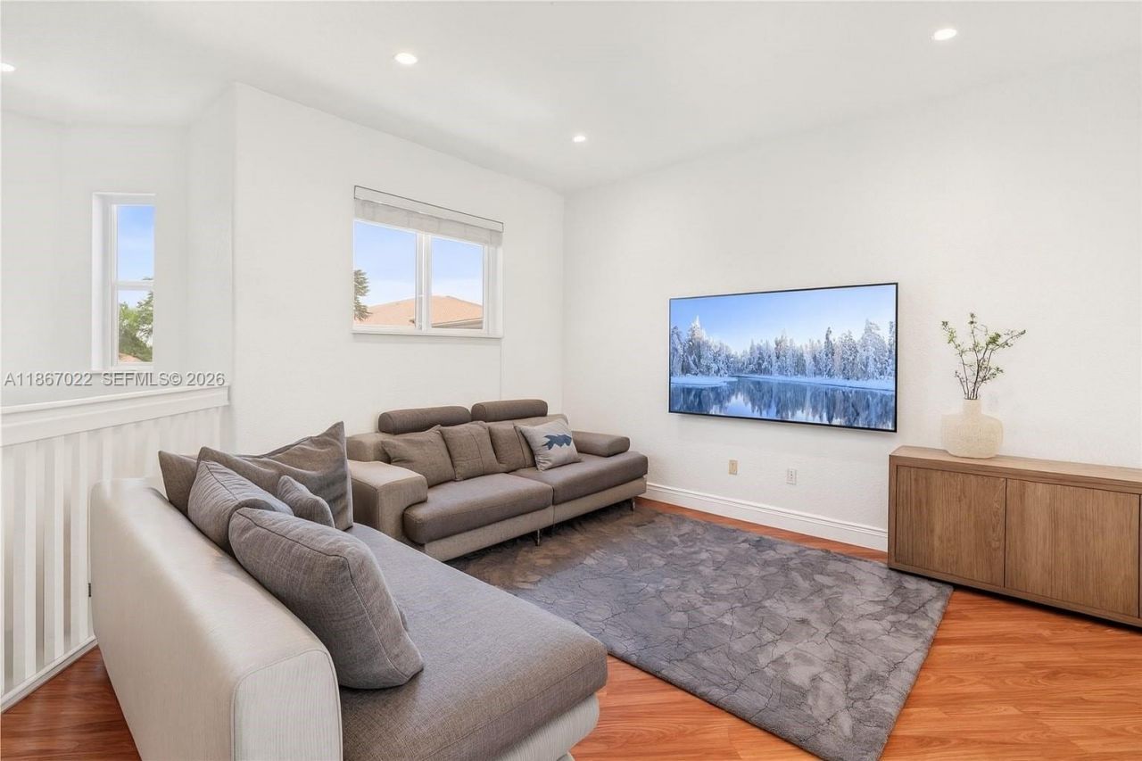 8770 SW 204th St, Cutler Bay, FL 33189 Photo