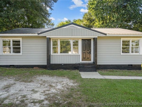 821 Sandalwood Drive, Fayetteville, NC 28304