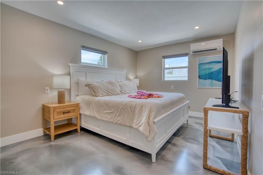 126 Mango St, Fort Myers Beach, FL 33931 Photo