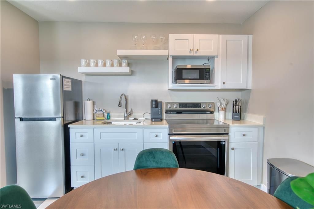 126 Mango St, Fort Myers Beach, FL 33931 Photo