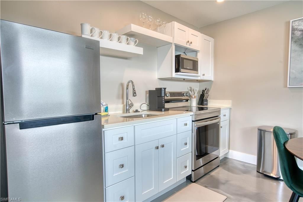 126 Mango St, Fort Myers Beach, FL 33931 Photo