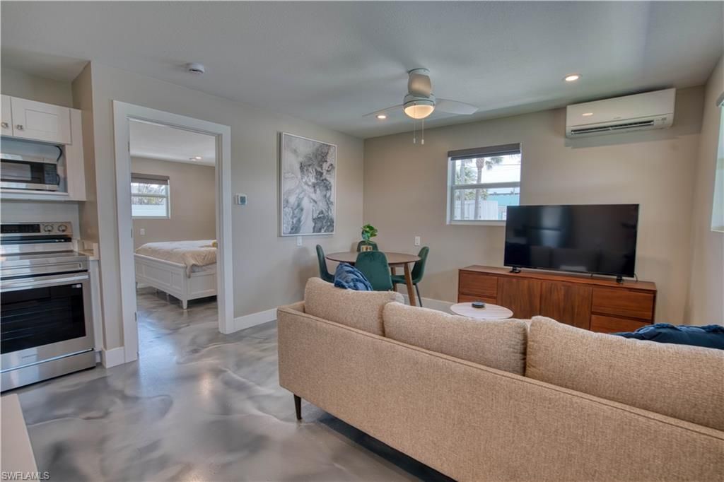 126 Mango St, Fort Myers Beach, FL 33931 Photo