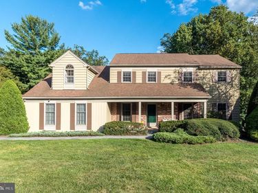 1423 SOUTHWIND WAY, DRESHER, PA 19025