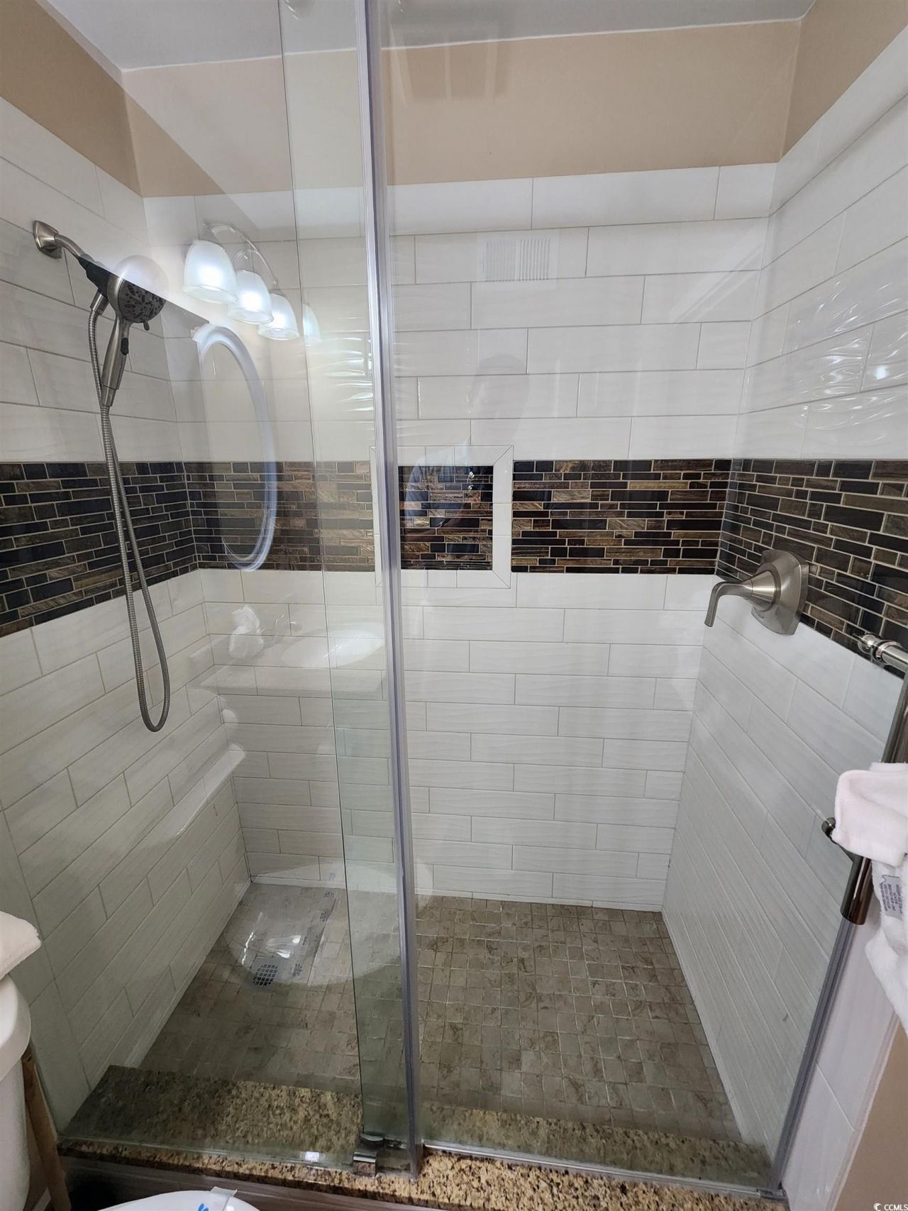 5905 Highway 17 South Photo 6