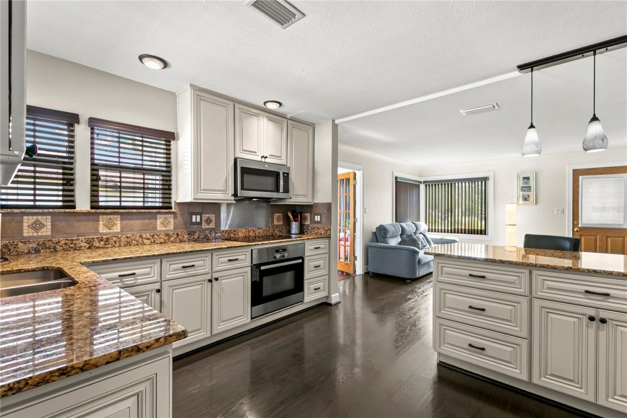 201 39th Street S, Saint Petersburg, FL 33711 Photo