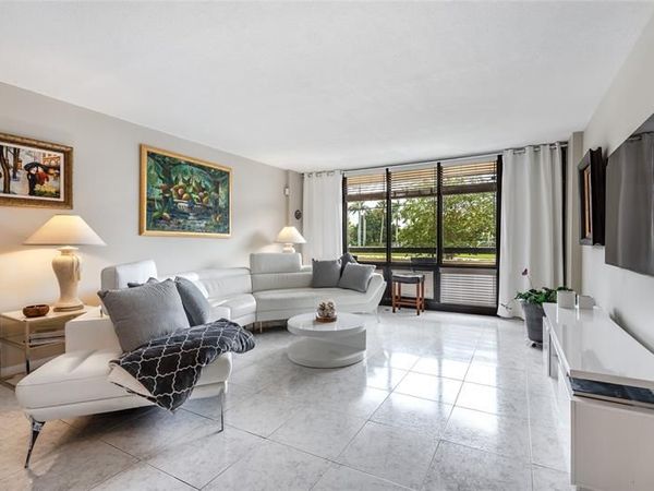 1401 S Federal Highway, Unit 122, Boca Raton, FL 33432