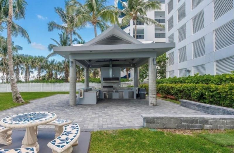 6301 Collins Ave, Unit 1606, Miami Beach, FL 33141 Photo