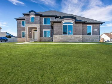 18792 Meloche Drive, Rockwood, MI 48173