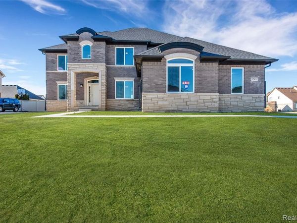 18792 Meloche Drive, Rockwood, MI 48173