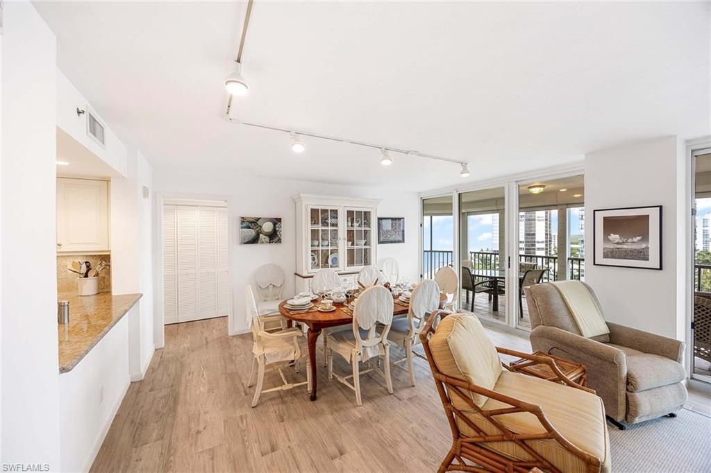 4651 Gulf Shore Blvd N, Unit 1106, Naples, FL 34103 Photo