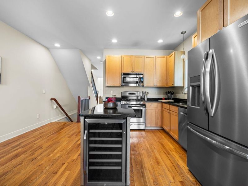 975 N 6th Street, Columbus, OH 43201 Photo 13