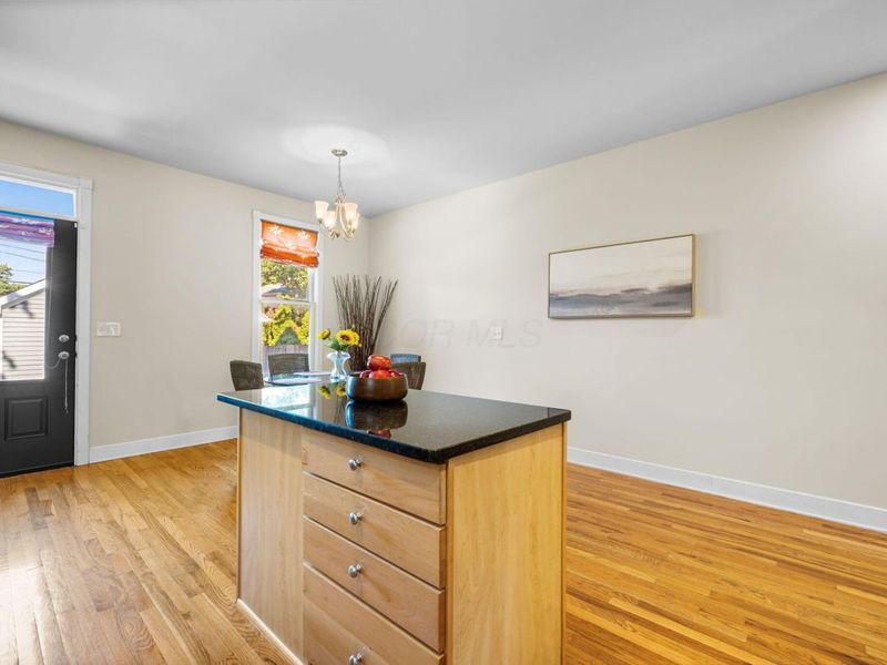 975 N 6th Street, Columbus, OH 43201 Photo 22