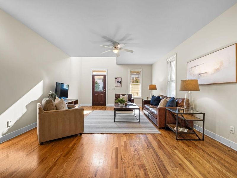 975 N 6th Street, Columbus, OH 43201 Photo 9