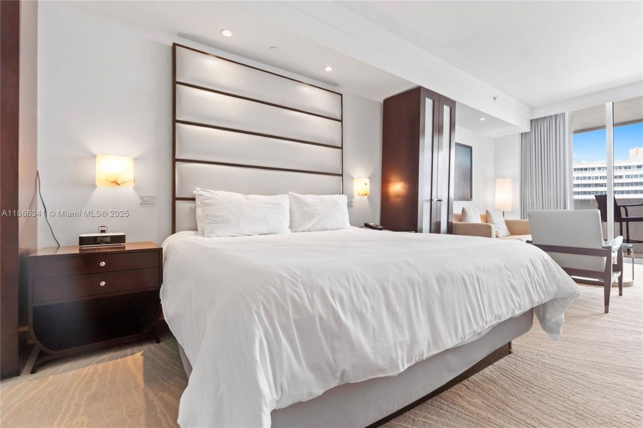 4391 Collins Ave, Unit 803, Miami Beach, FL 33140 Photo