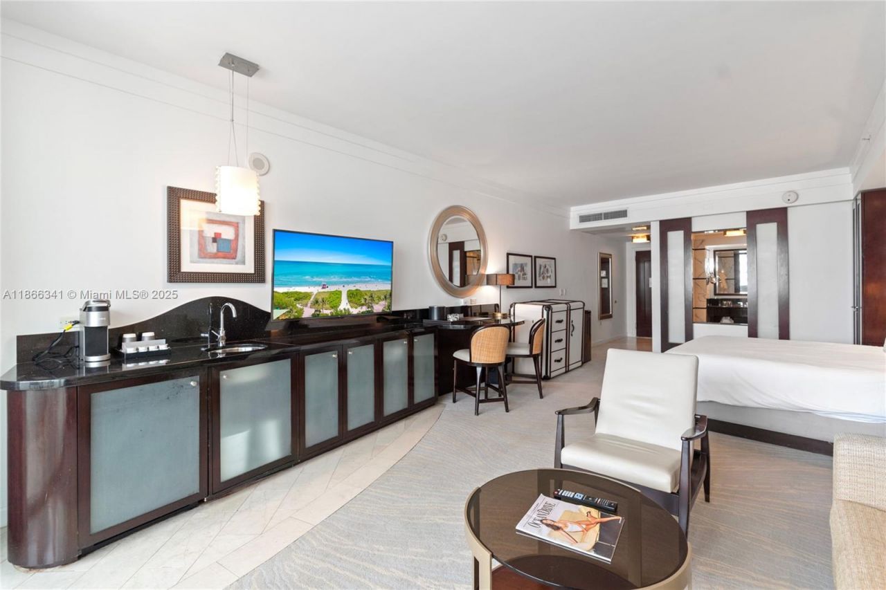 4391 Collins Ave, Unit 803, Miami Beach, FL 33140 Photo