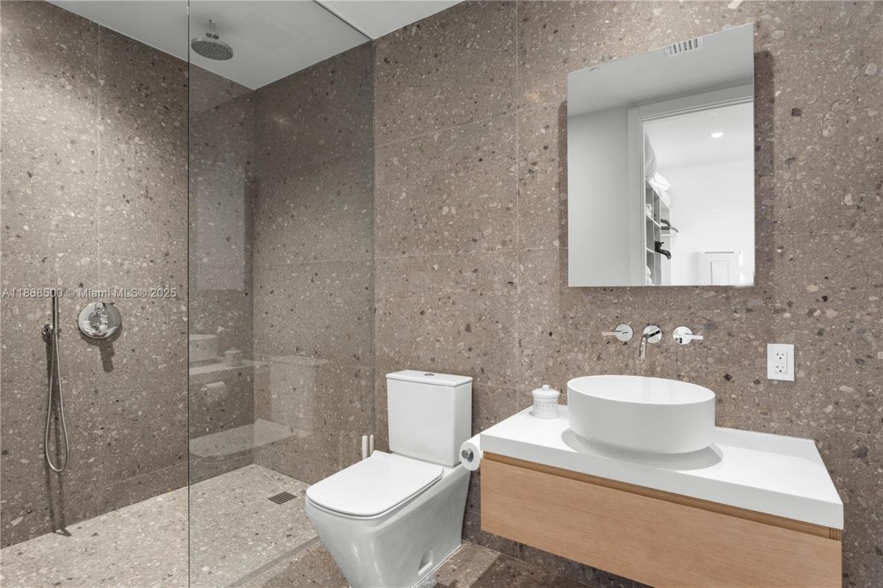 8701 Collins Ave, Unit 604, Miami Beach, FL 33154 Photo